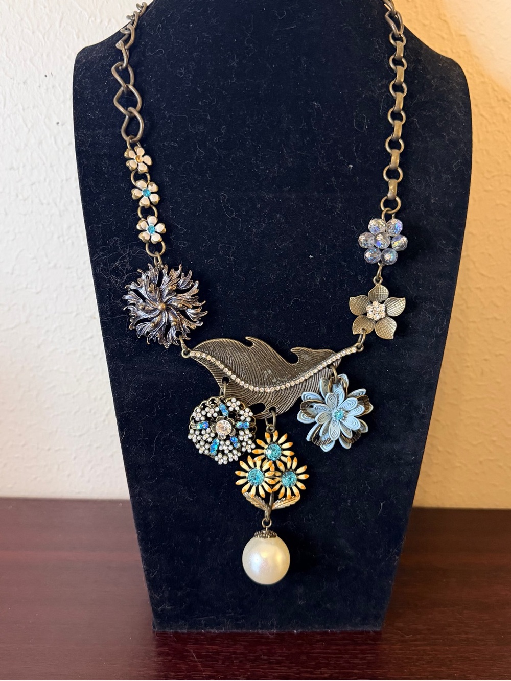 Plunder Design Tarah Bronze Floral Pearl Necklace